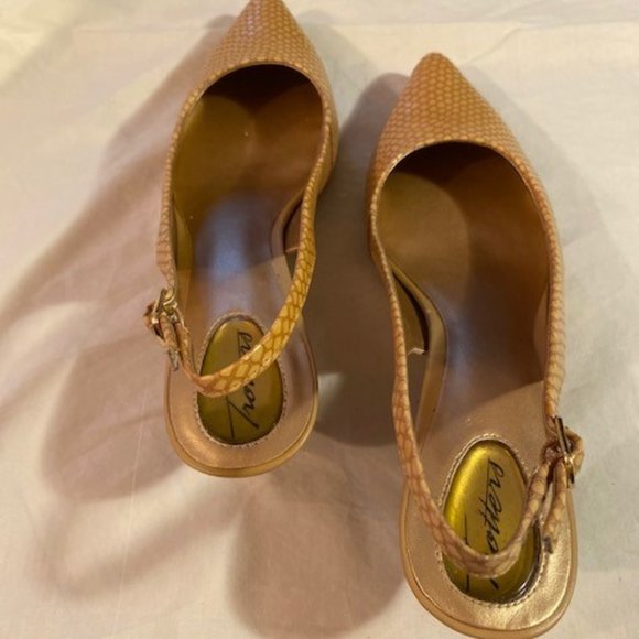 Trotters Fashionable Sling backs - Size 8 Narrow - Picture 8 of 13